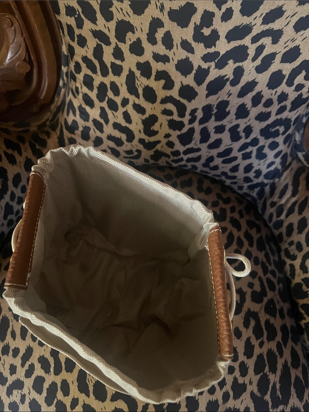 Classic Brown Leather Bucket Tote – Women Bags - Picture 7 of 7